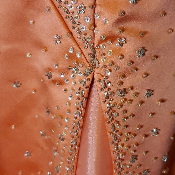 David's Bridal Melon Satin dress, 6, strapless - Picture 3 of 11